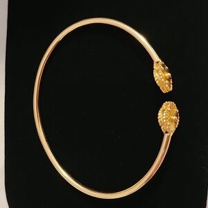 18k Yellow Gold Floral Cuff Bracelet